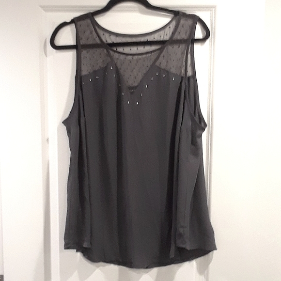 torrid Tops - Torrid Gray Swiss Dot Sheer Panel Sleeveless Blouse Size 1/1X